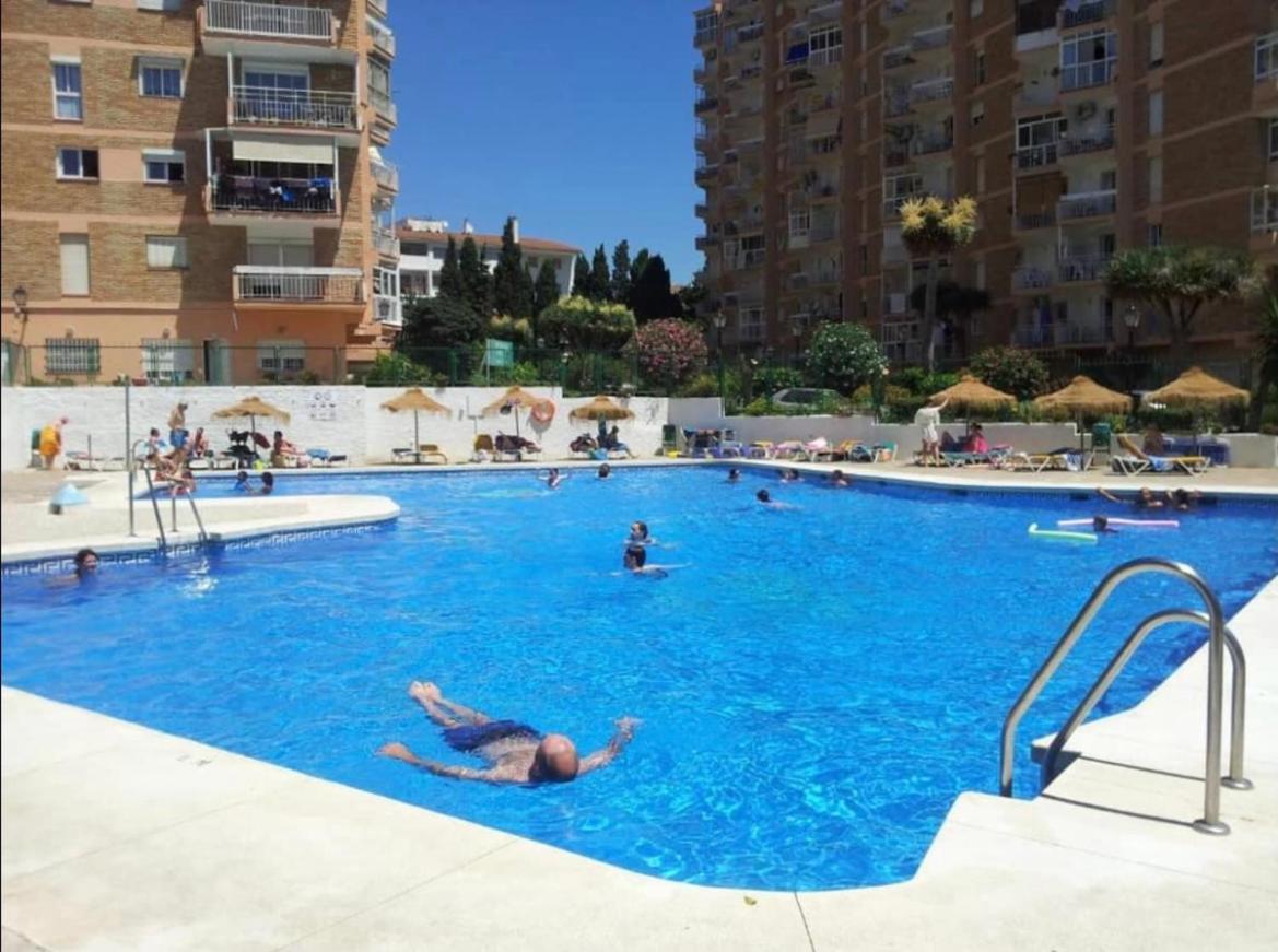 Piso Centrico En Calle Luis Vives 1, Benalmádena Exterior foto